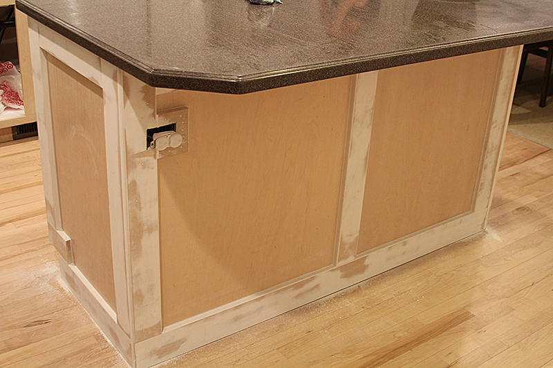 HOW TO ADD MOULDING TO A KITCHEN ISLAND - Stagg Design